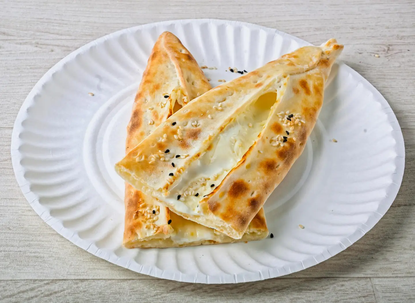 جبنة بالبيض