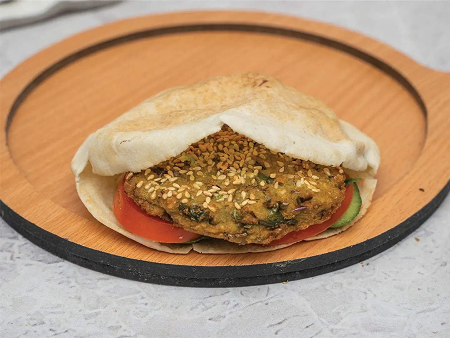 ساندوتش فلافل عادي