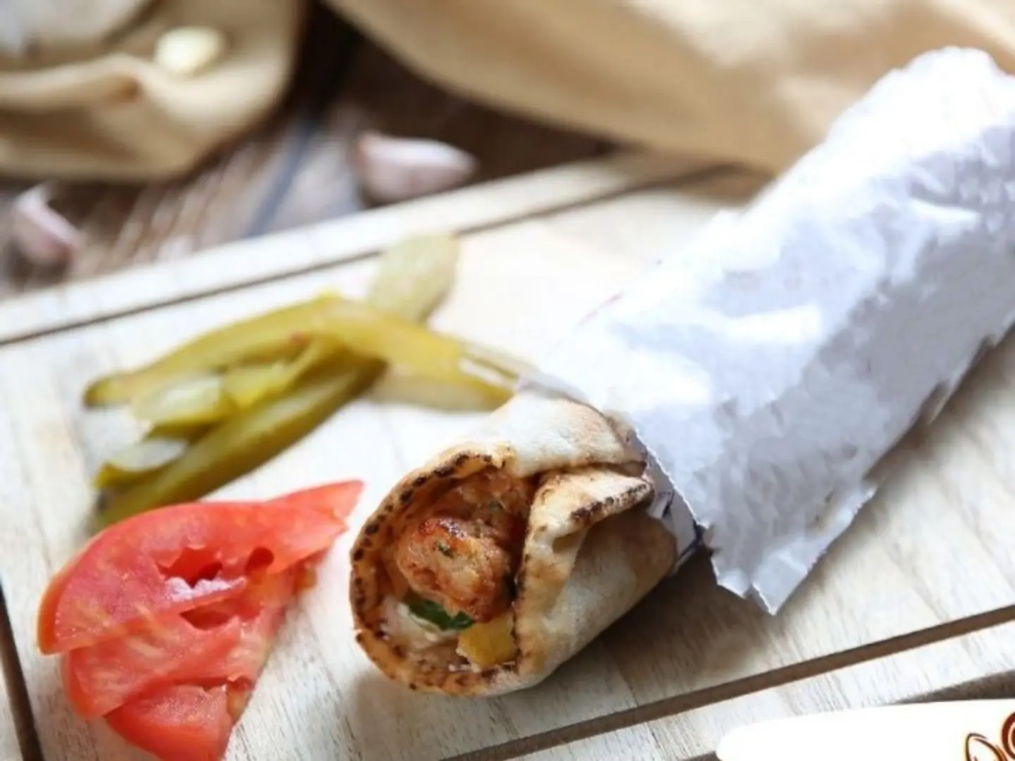 ساندوتش شيش طاووق