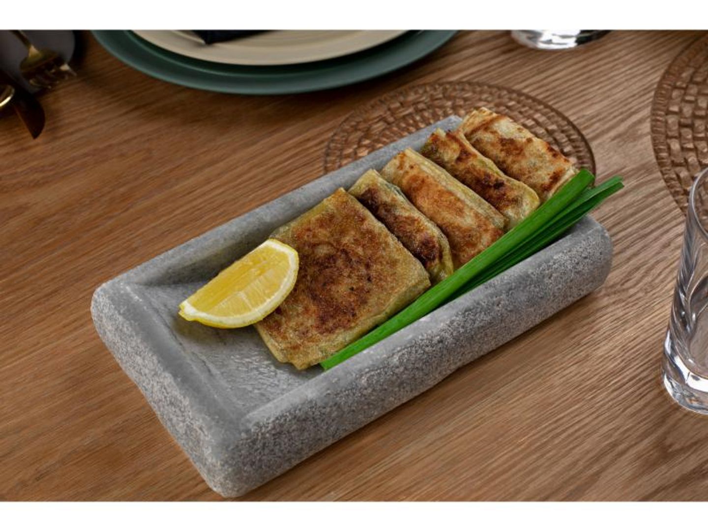 Mutabbak With Vegetables