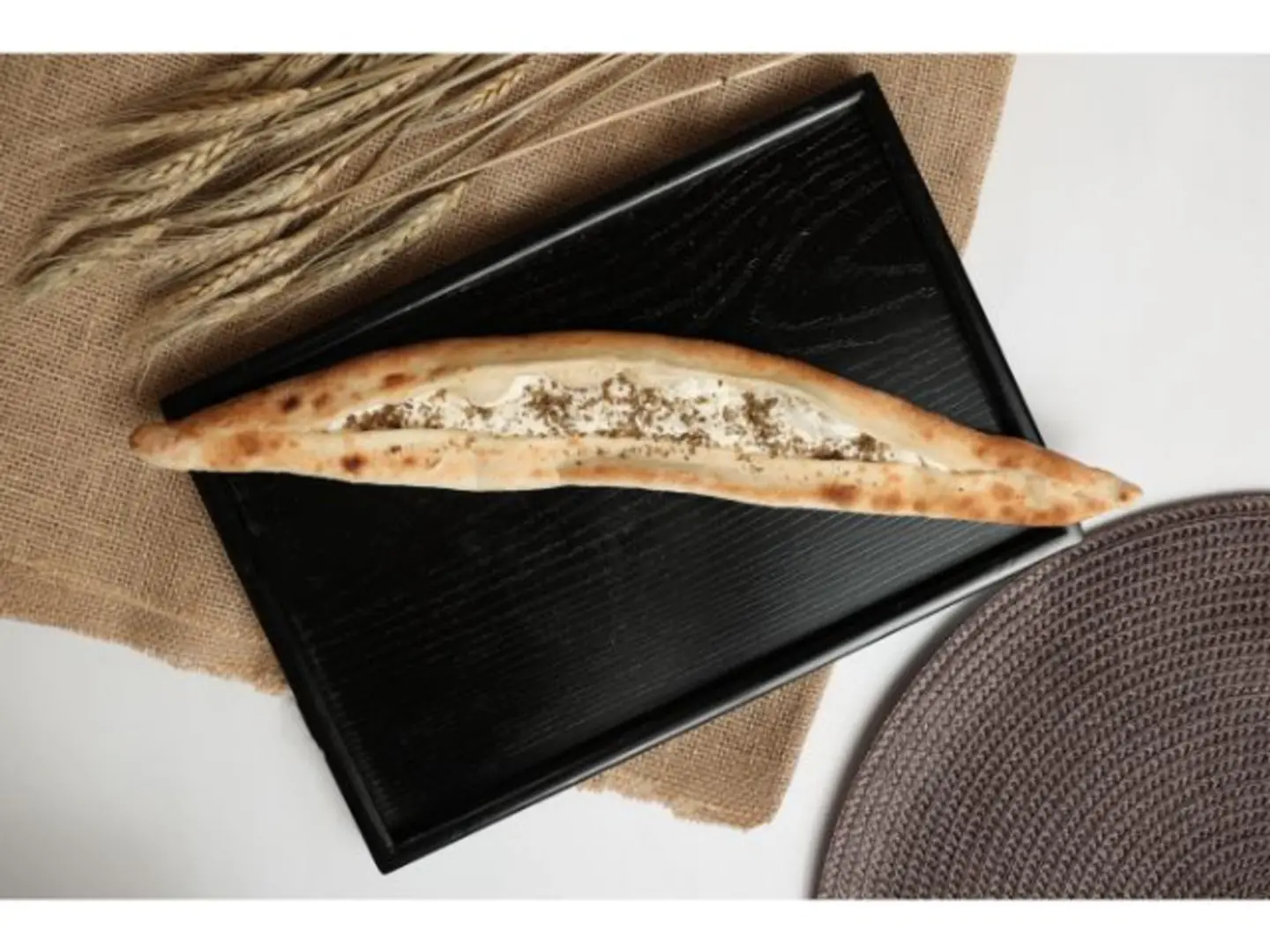 فطيرة لبنة زعتر