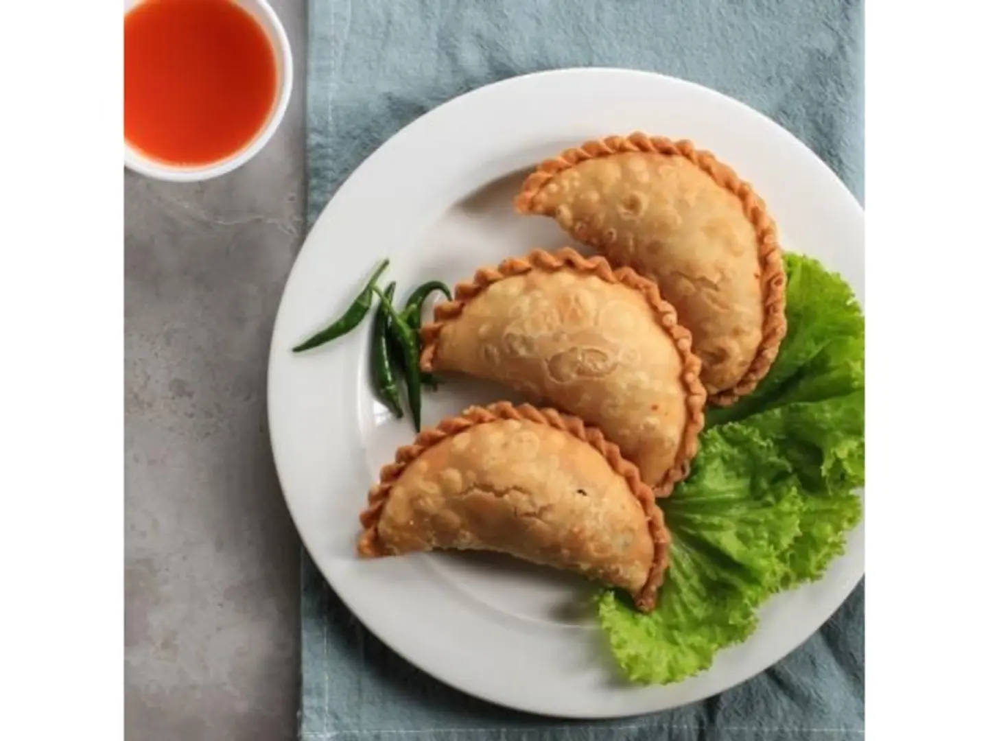 سمبوسة عجين بف لحم