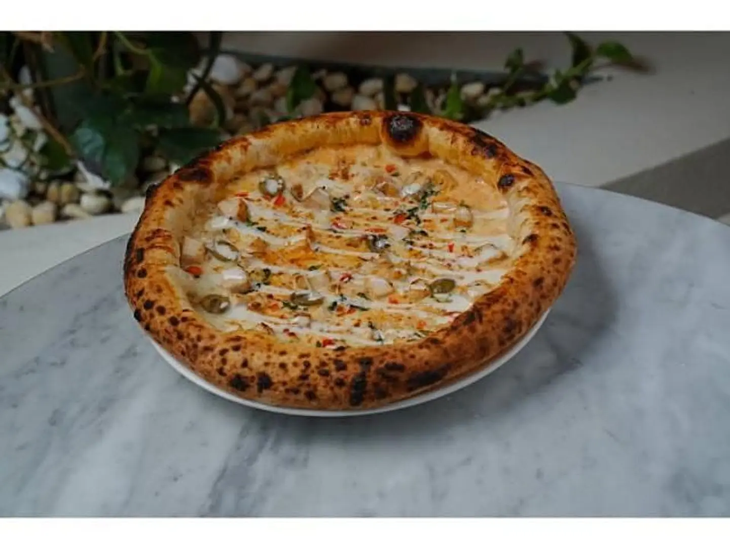 بيتزا نابوليتان تشيكن رانش