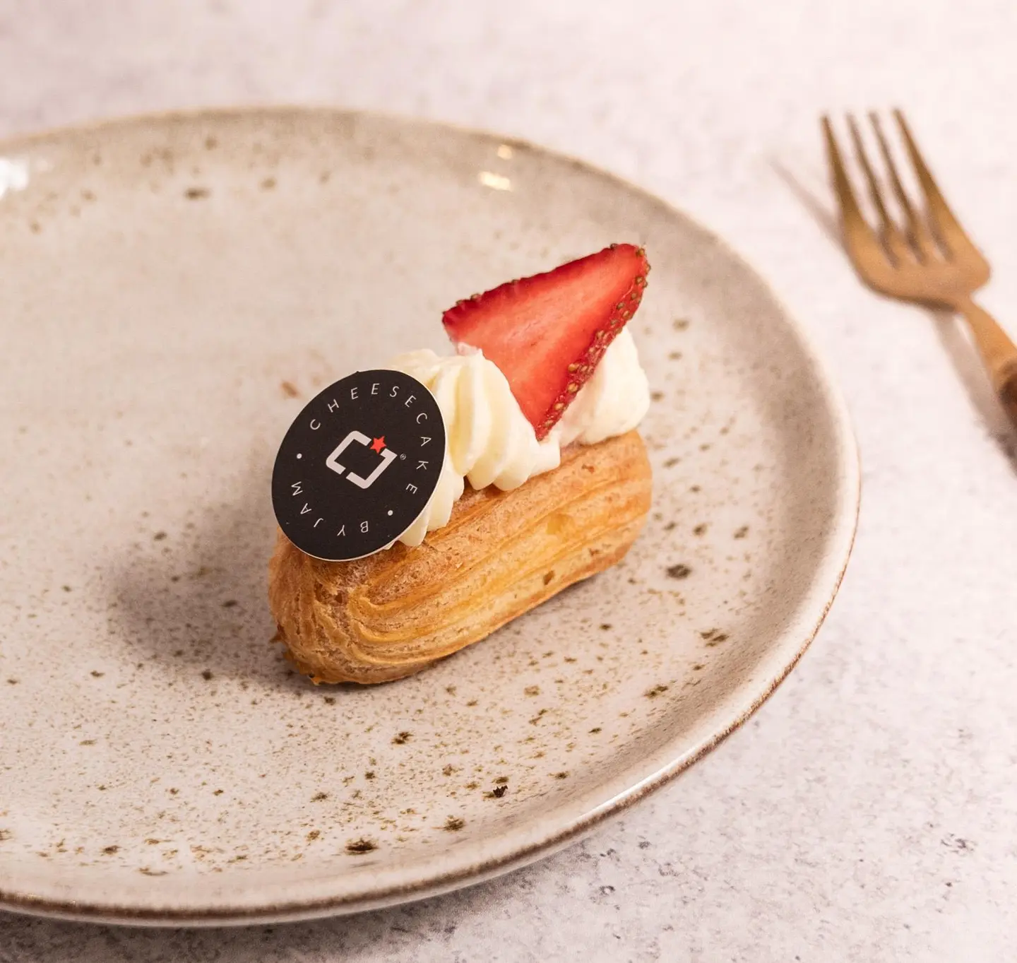 Classic Eclair