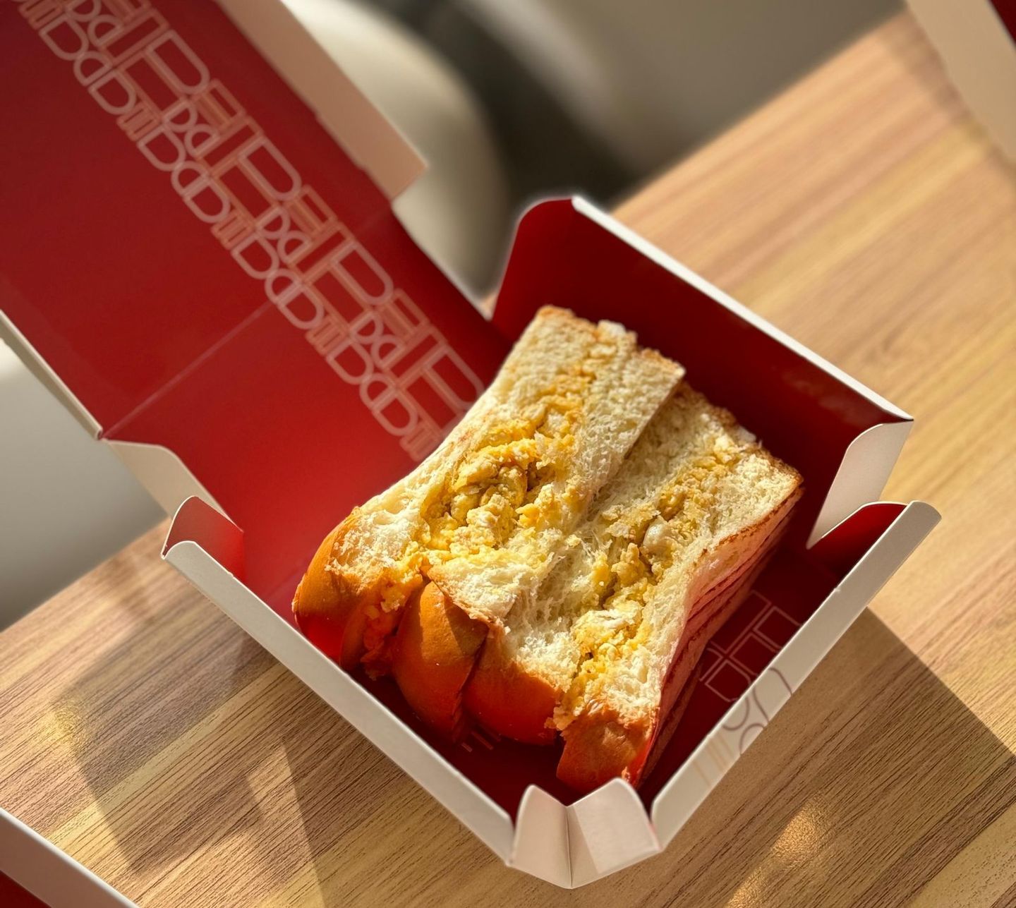 دجاج ملفت