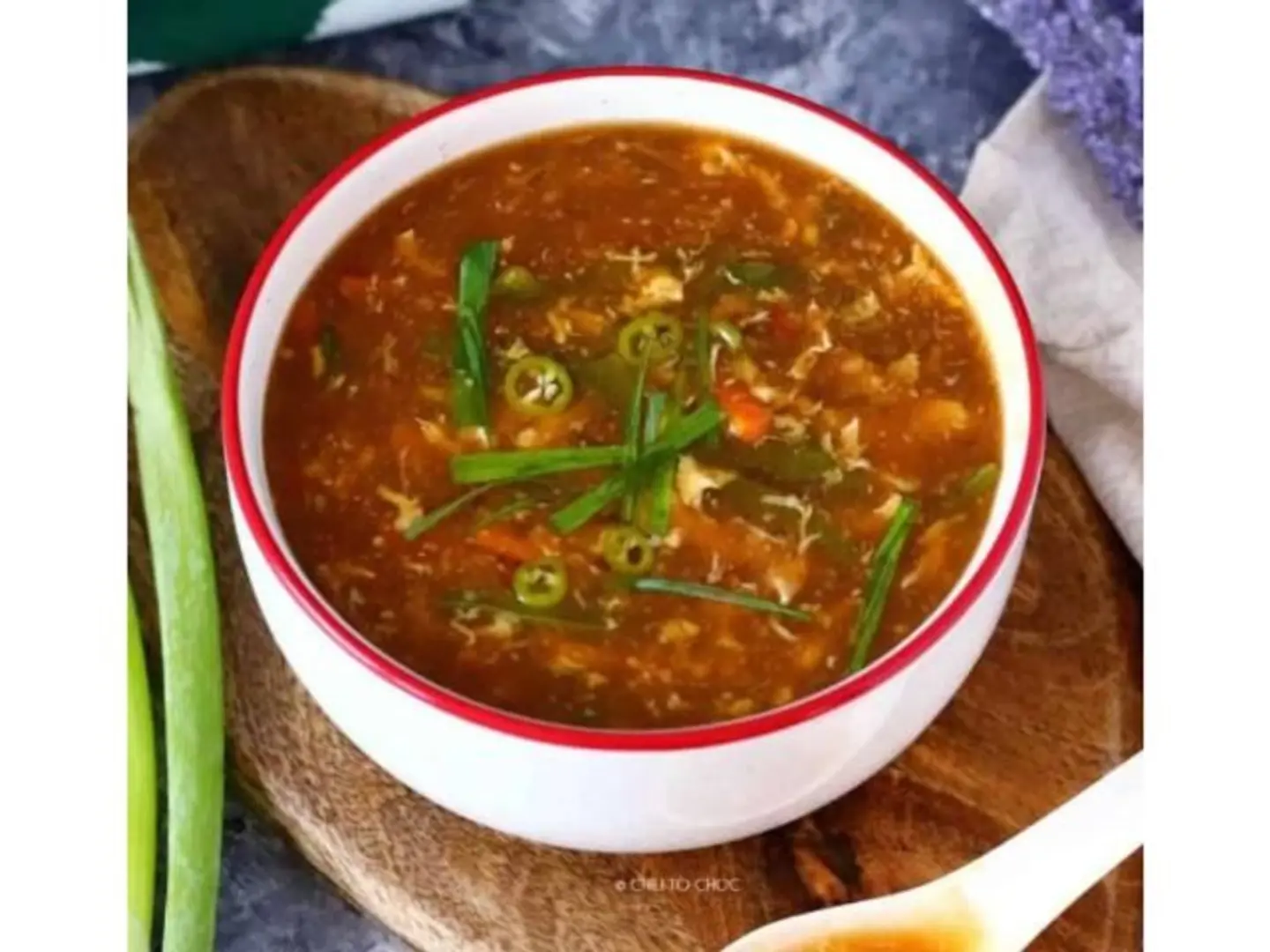 حساء حار وحامض خضار