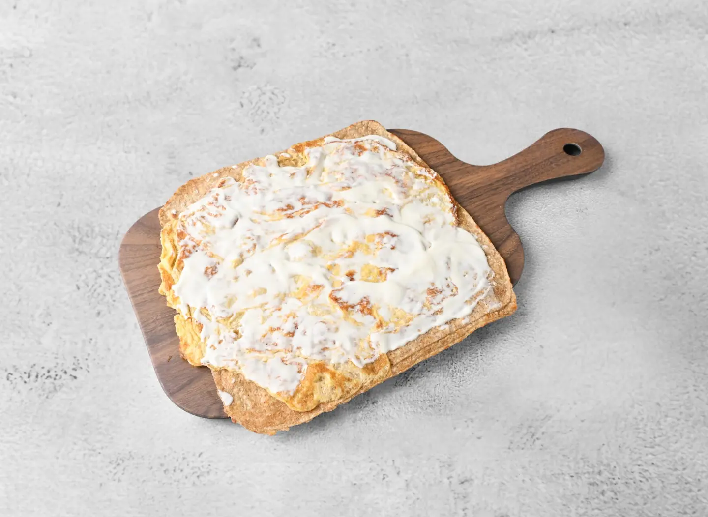 Chapati With Egg And Liquid Cheese