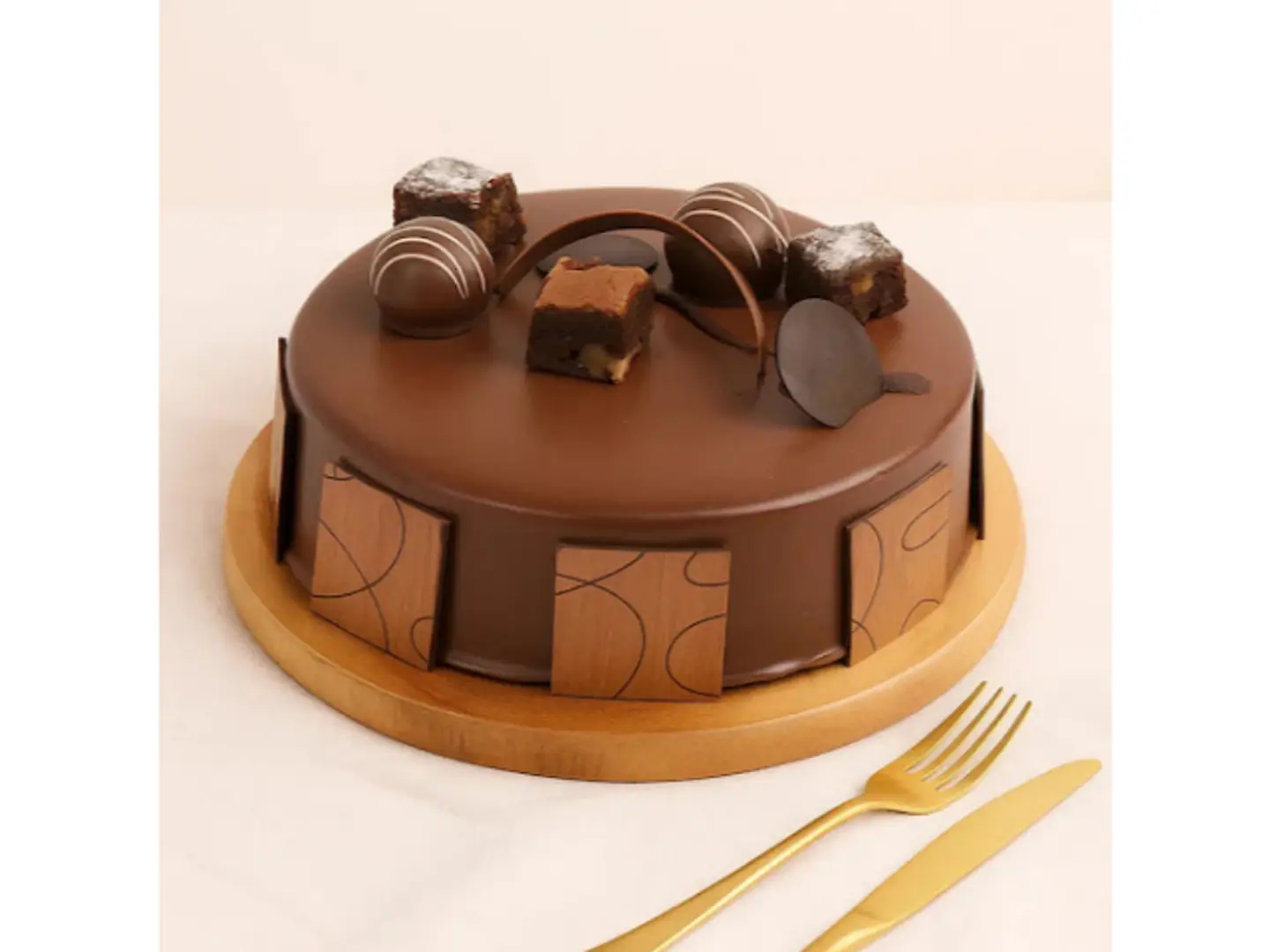 كعكة براوني فادج ديلايت بالكمأة