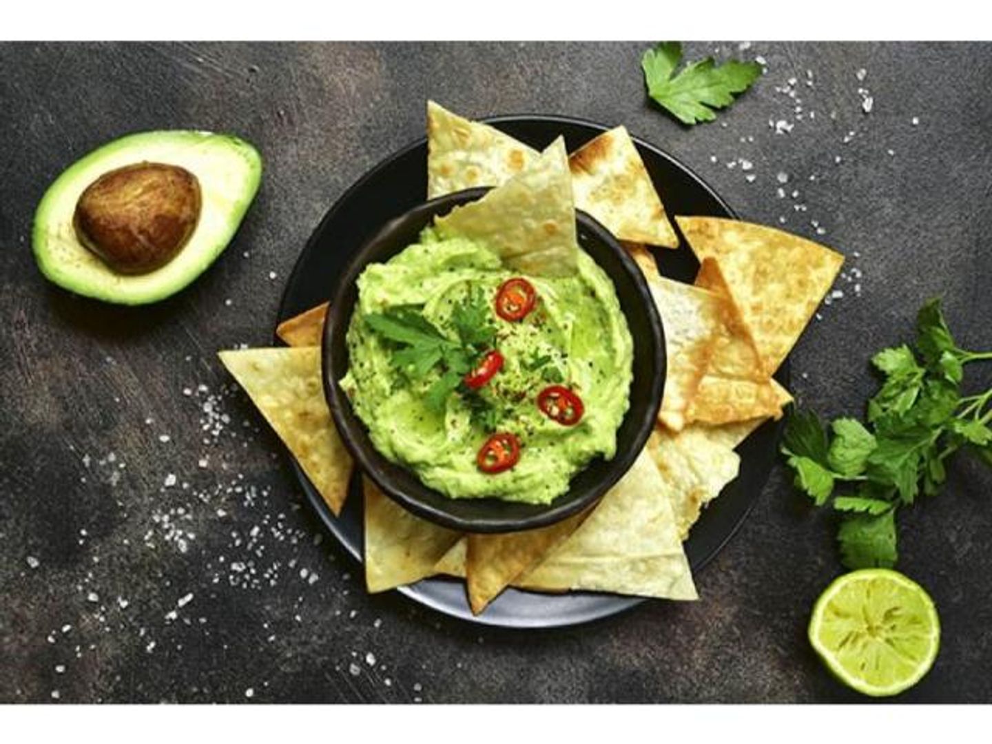 Guacamole And Potato Chips