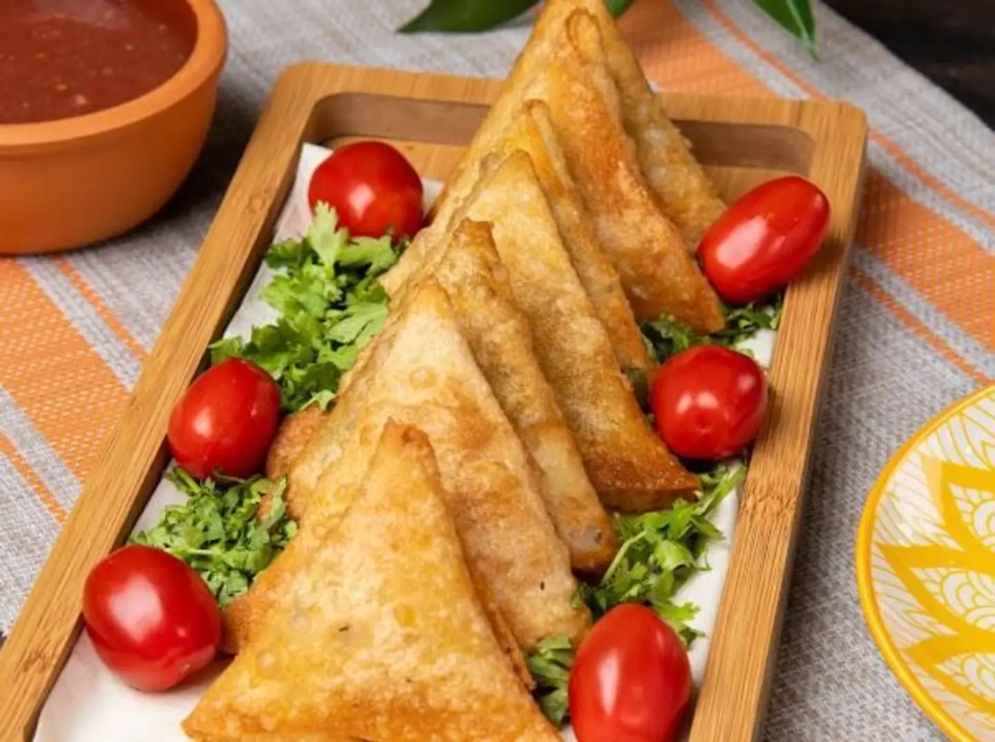 سمبوسة دجاج قطعه واحده