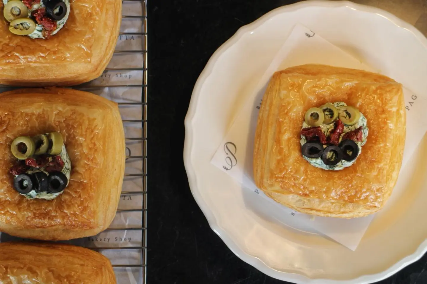 دانيش الجبن الأبيض مع الشبت