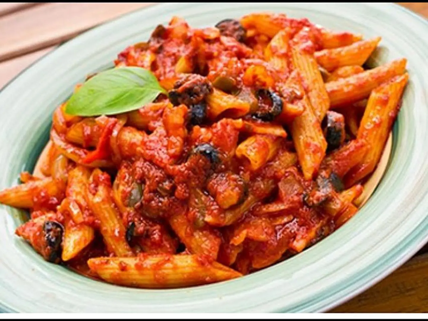 مكرونة صوص اربیاتا