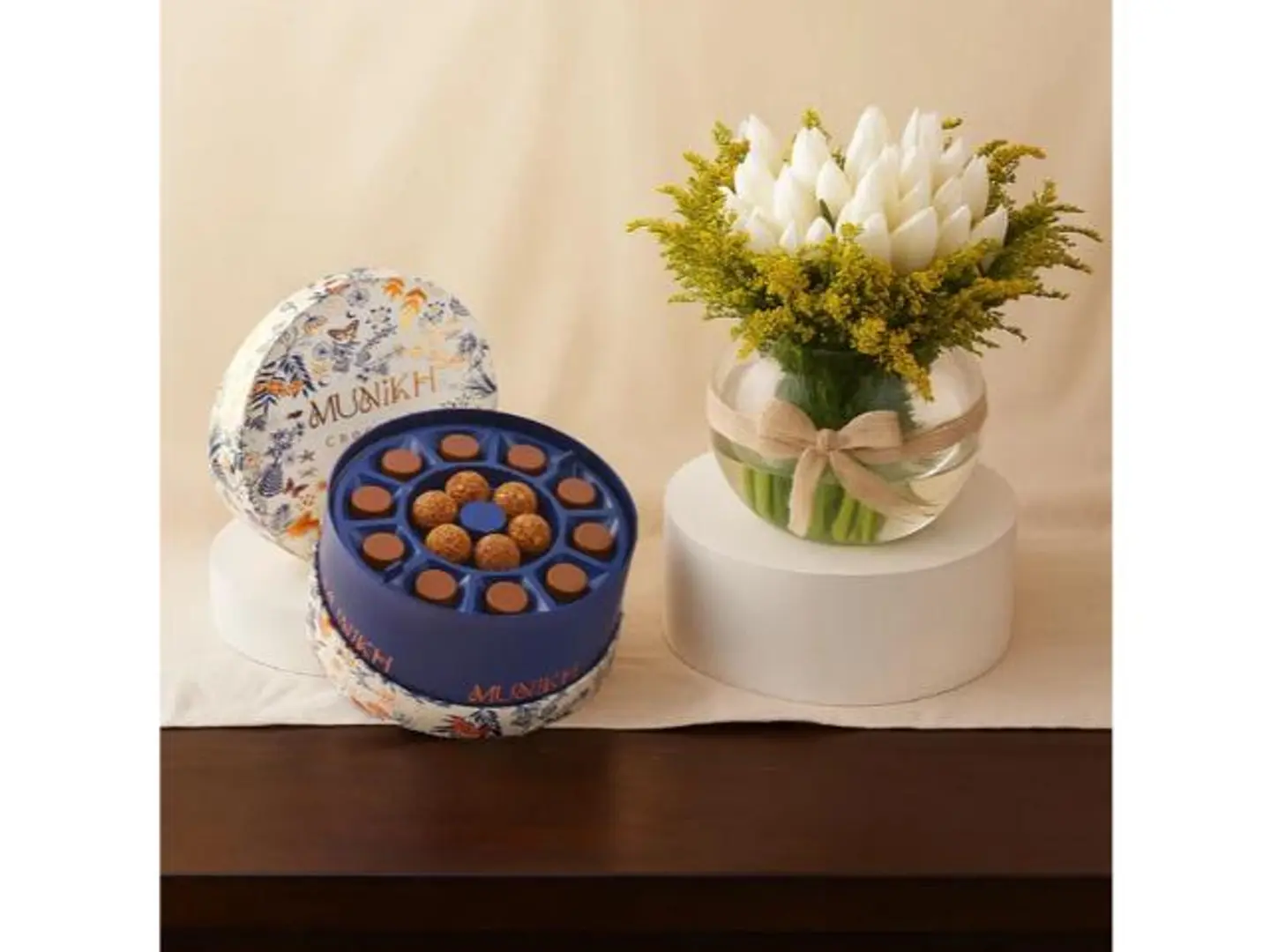Munich Symphony Chocolate Box With A White Tulip Vase