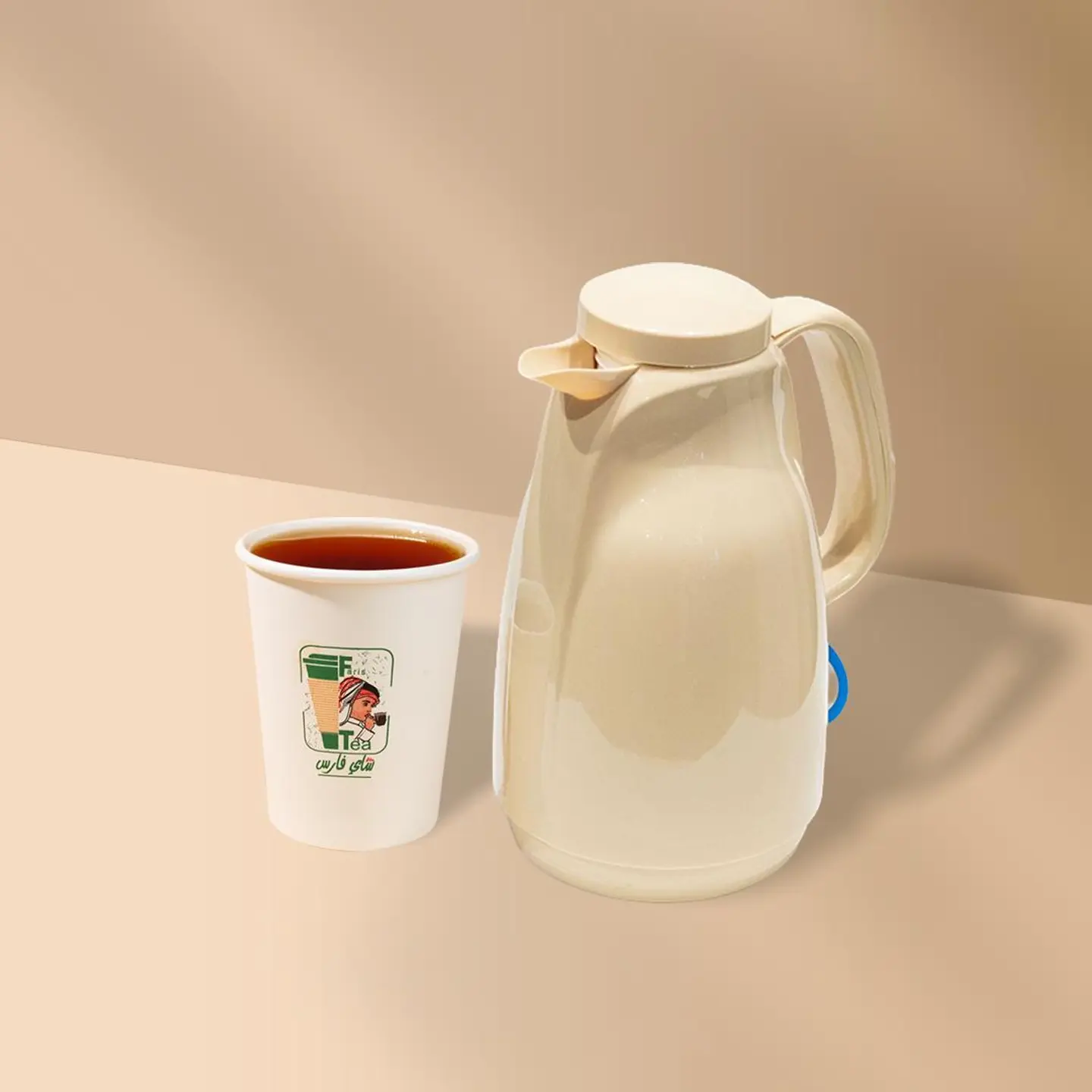 ثلاجة شاي
