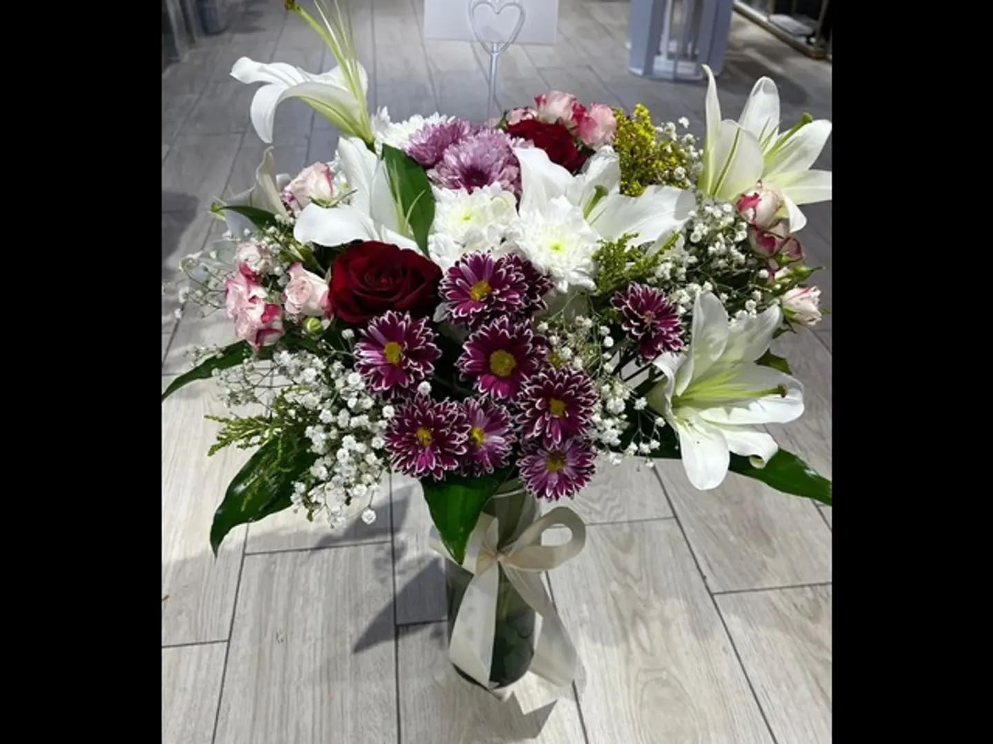 باقة مزهرية 16 ل