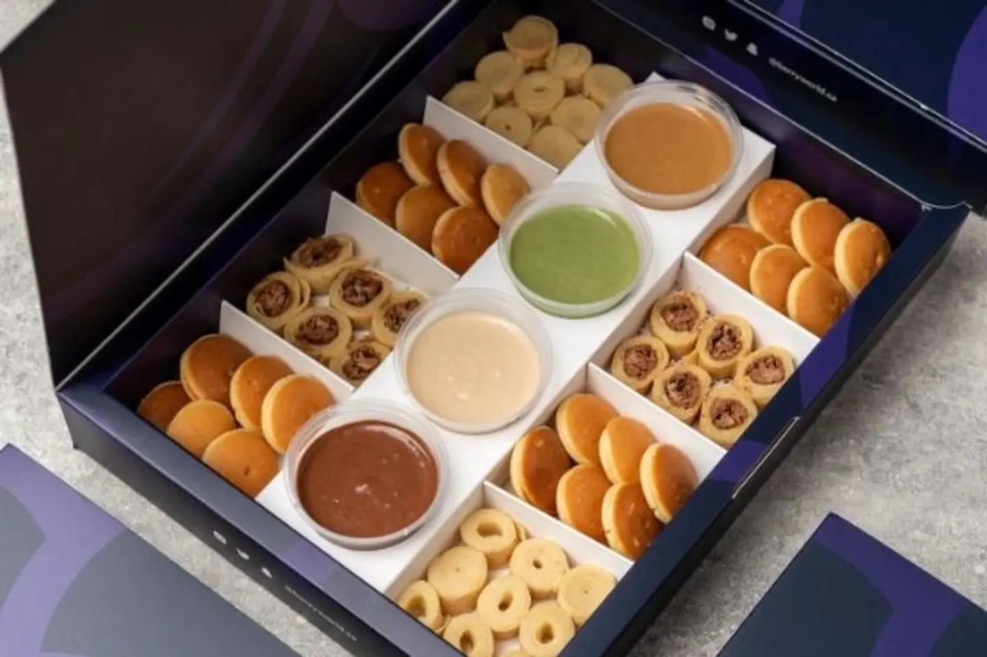 Family Dessert Box