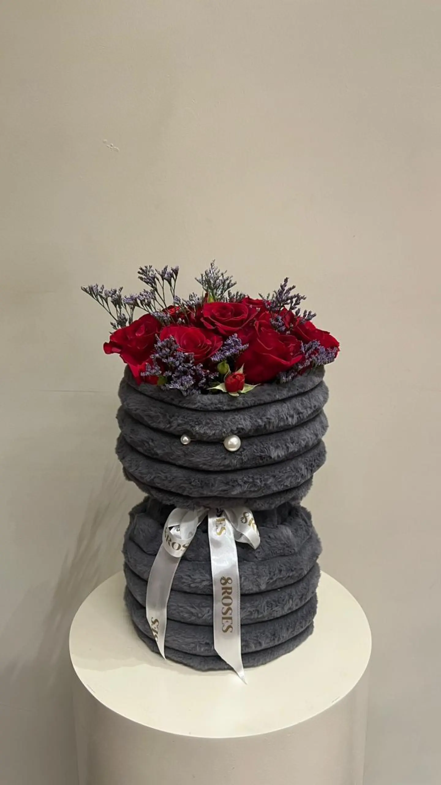 فخامة الفرو والروز