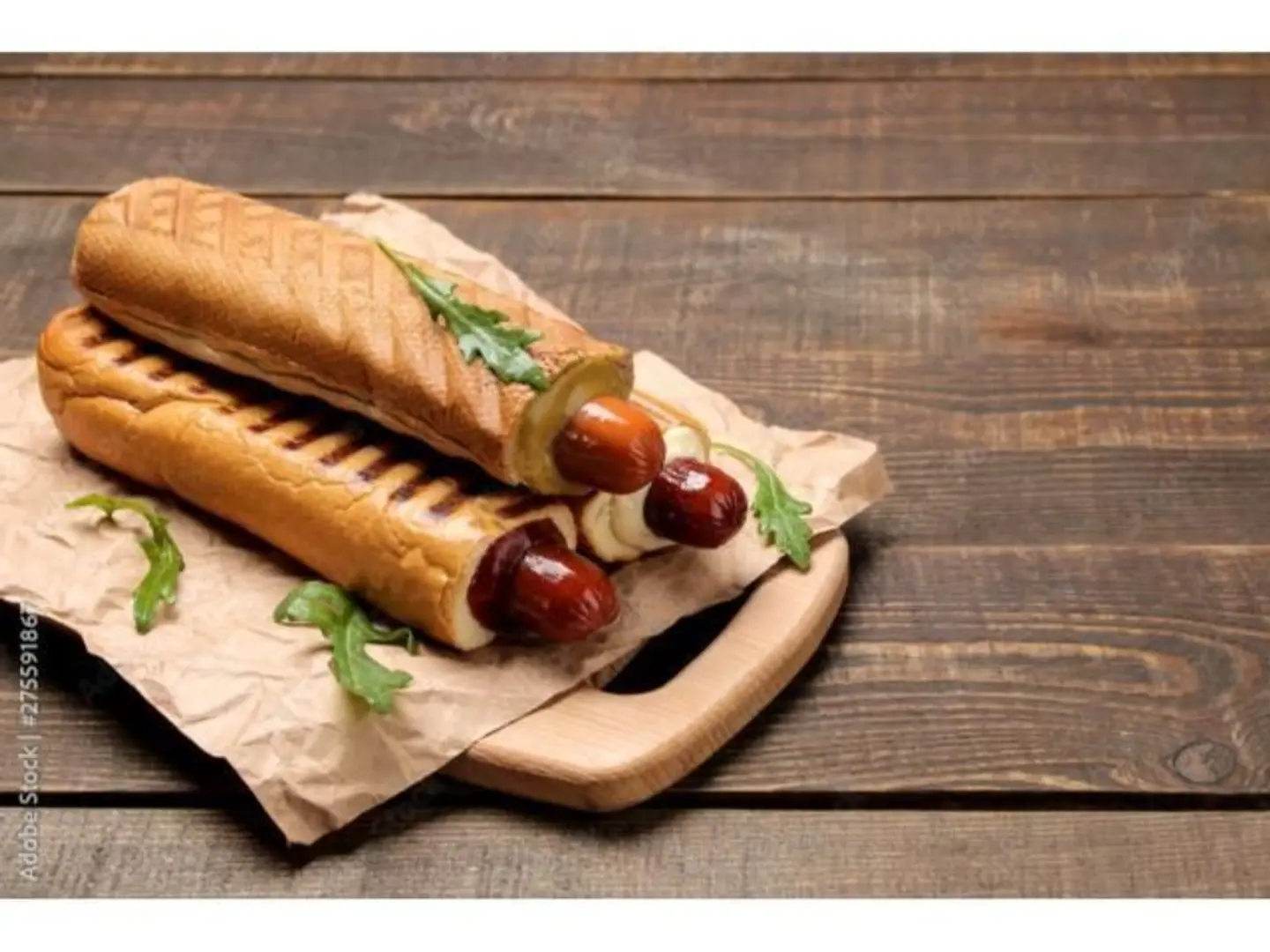 فطيرة السجق مع الجبن