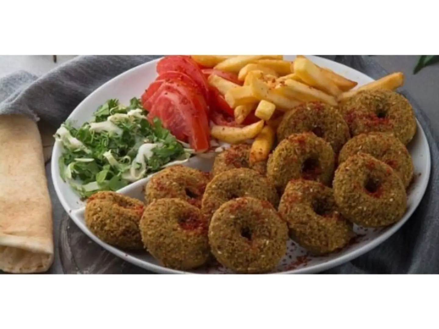 تشكيلة فول وفلافل