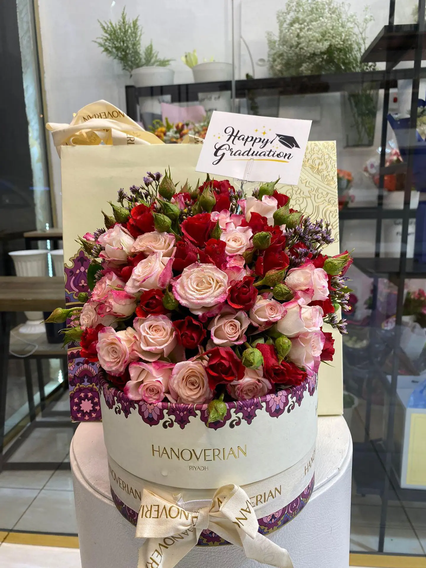 بكس حلا من هنوفريان مع الورد ٤٧/٥٨