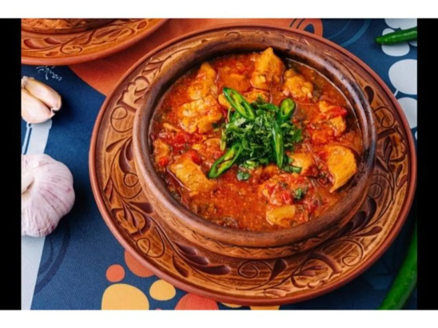 طاجن فتة دجاج