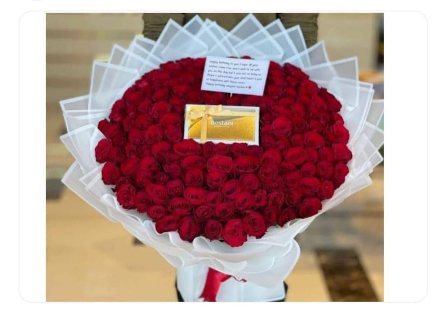 مينلوف مع بستاني