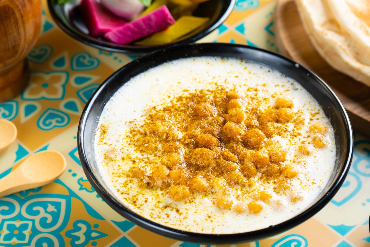 فتة شامية فقسة