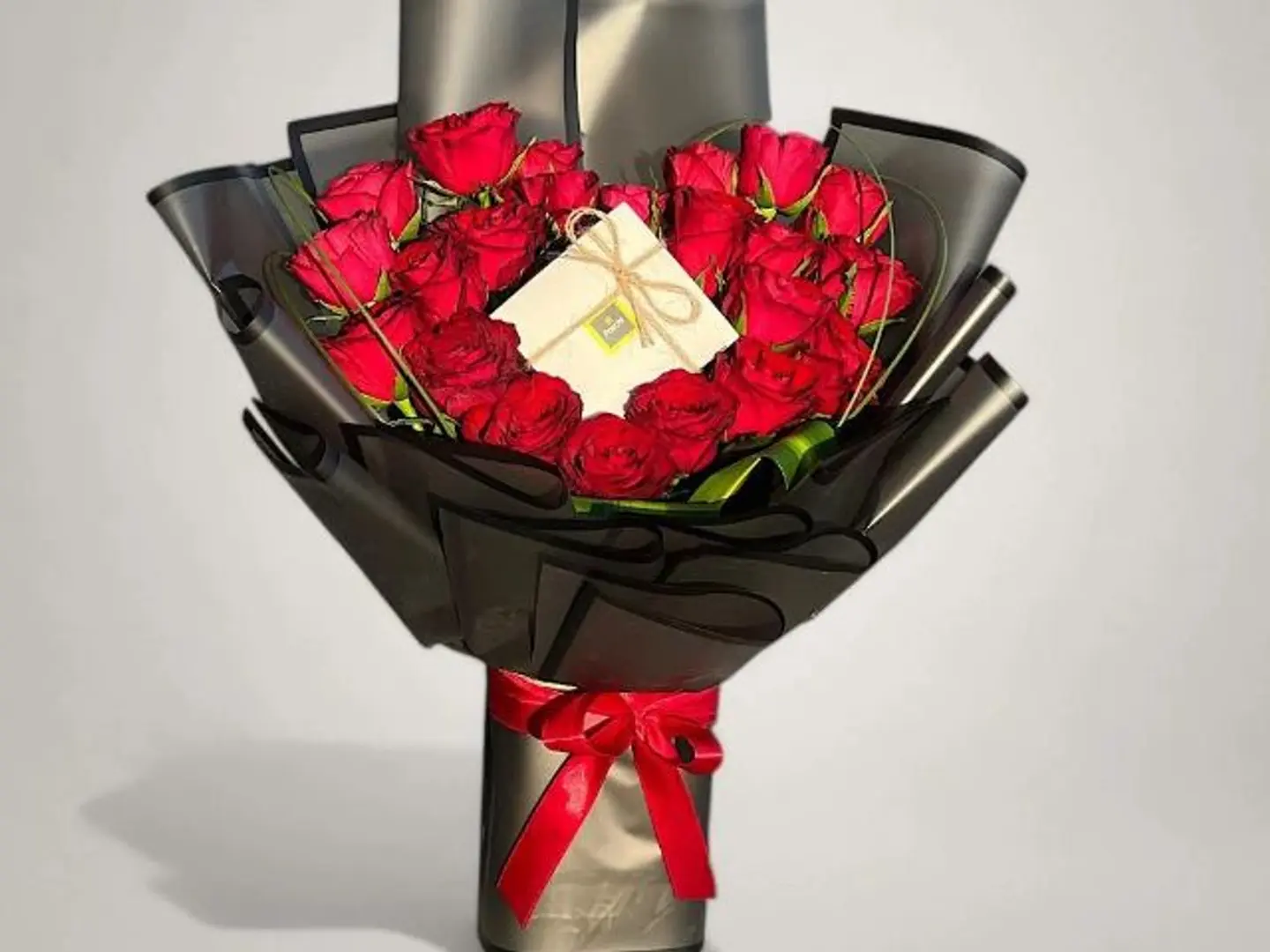 باقة جوري مع باتشي