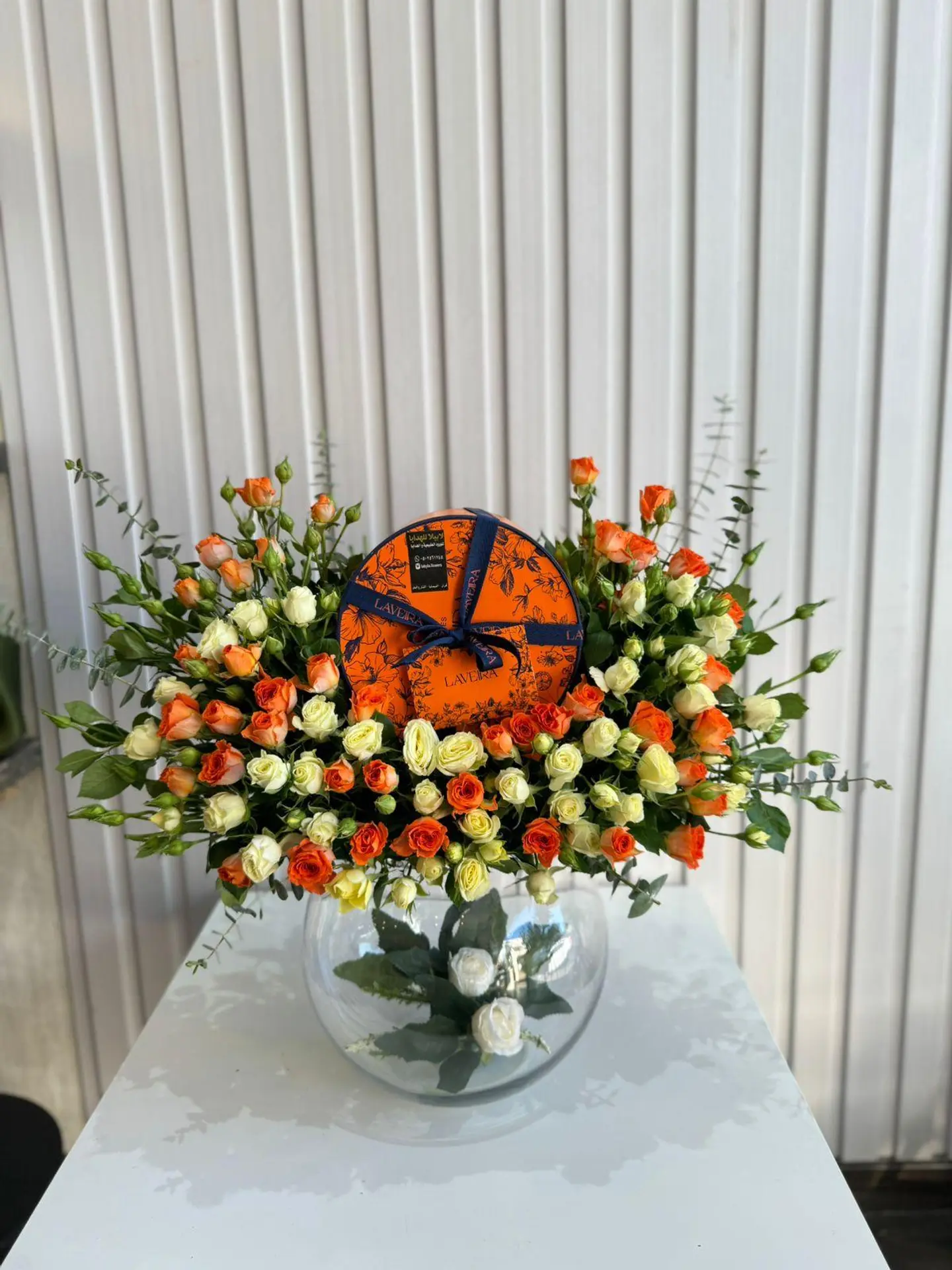 Rose Vase With Chocolate