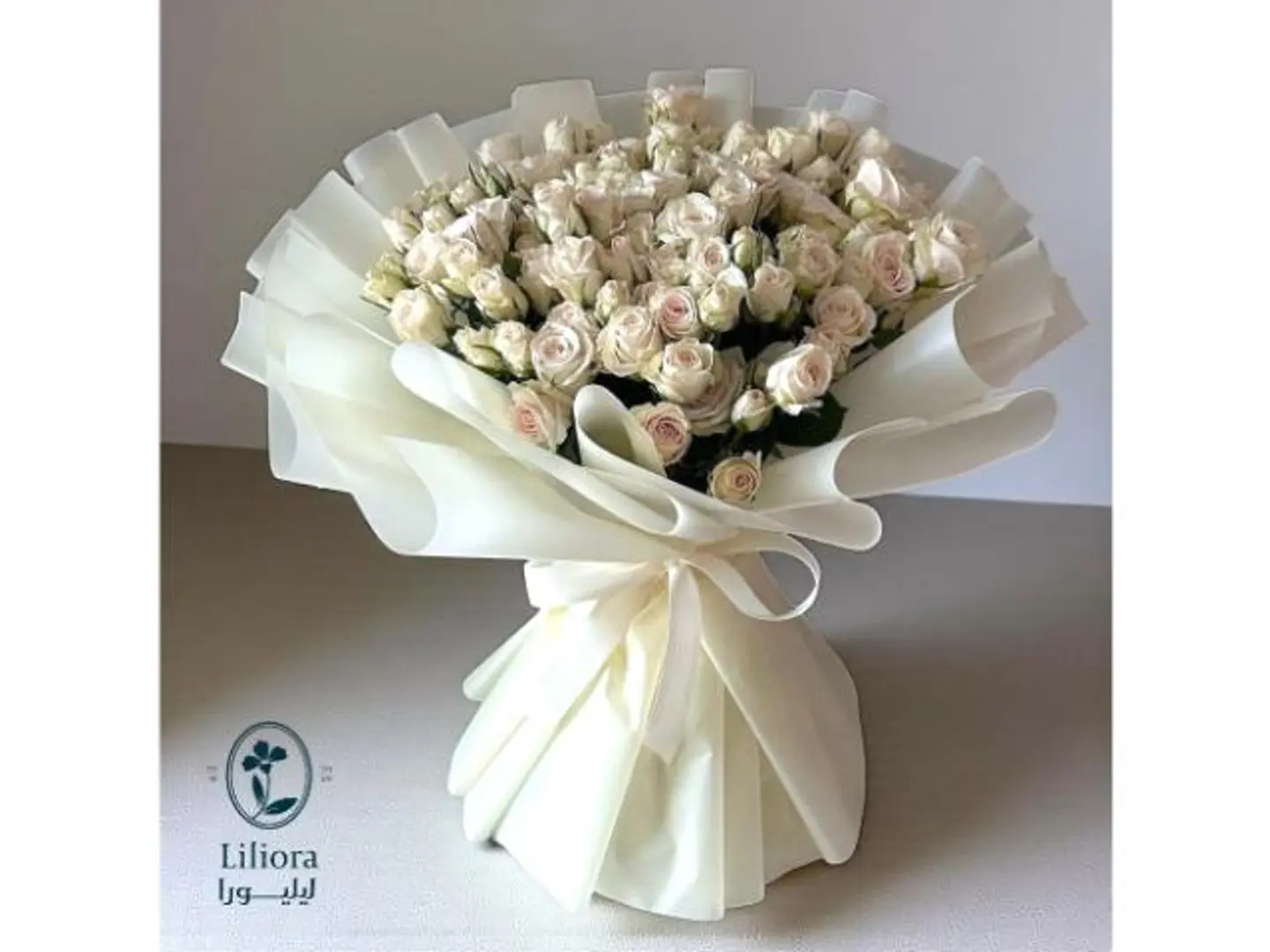 باقة ورد وايت إليقنس