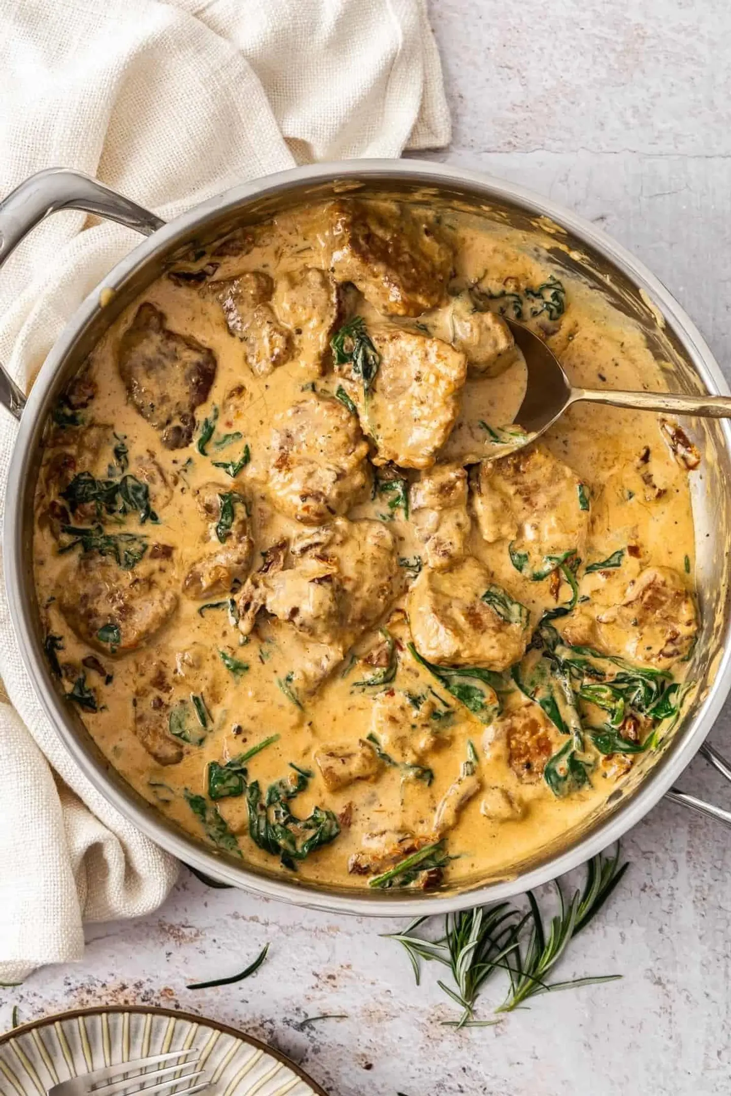 Meat Mgalgal With Cream