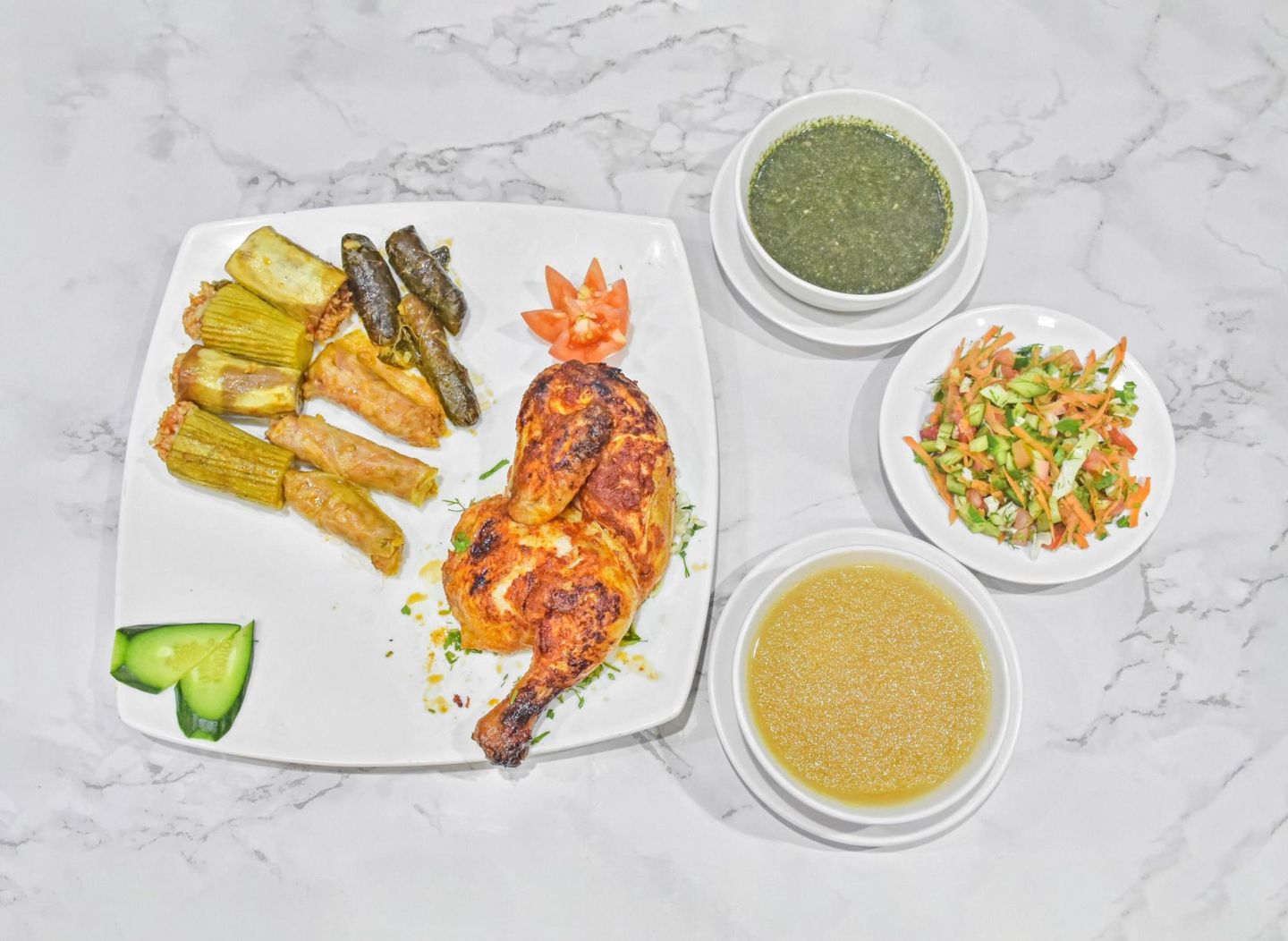 وجبه نص دجاج فرن مع محشي