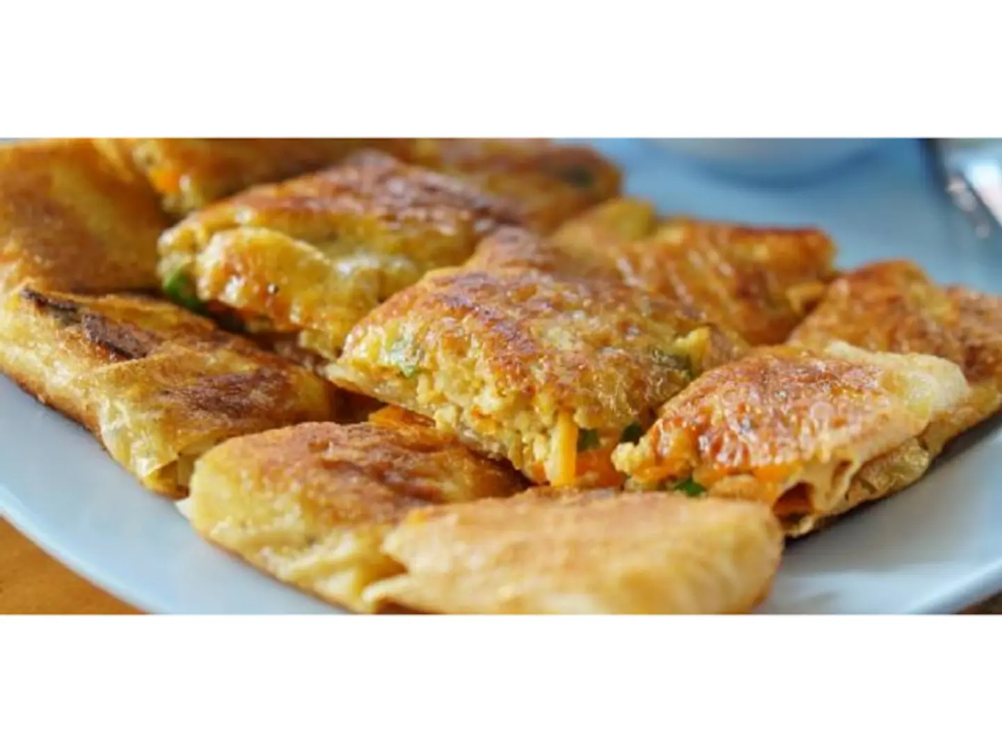 مطبق عدني