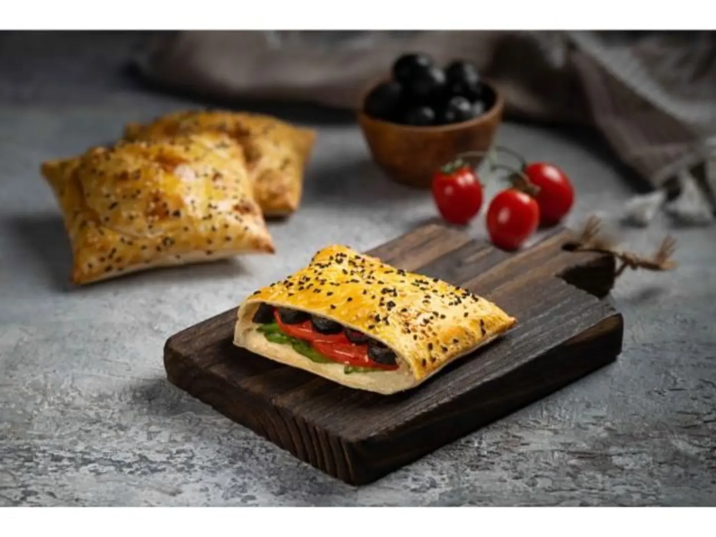 حلوم بالطماطم