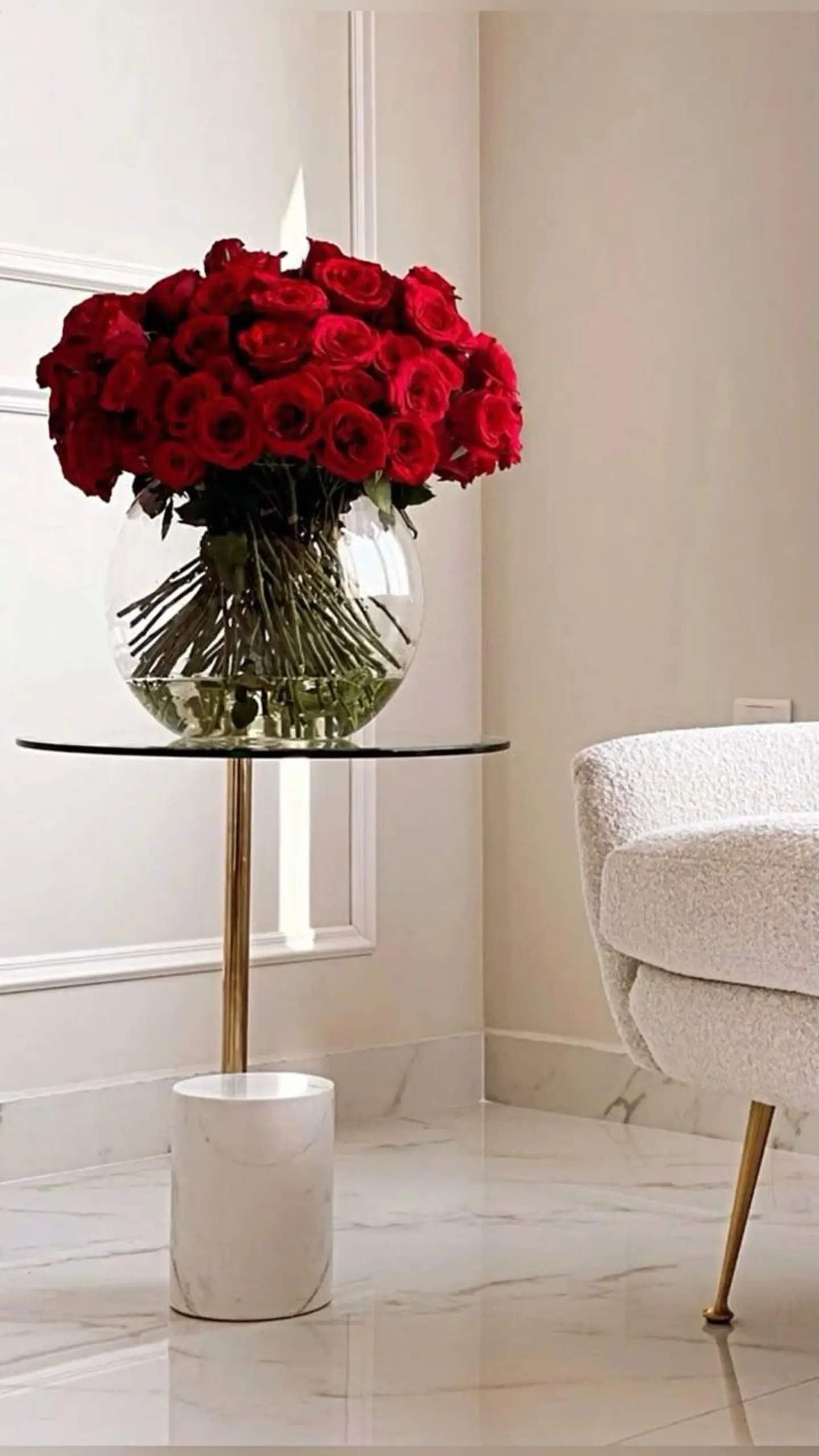 Classic Red Rose Vase
