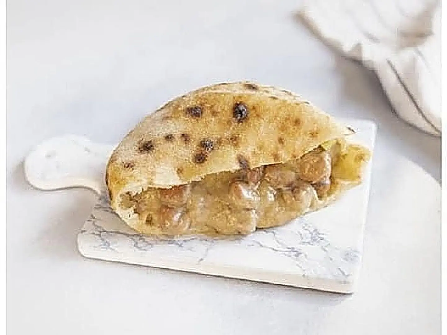 Foul Sandwich With Spicy Oil