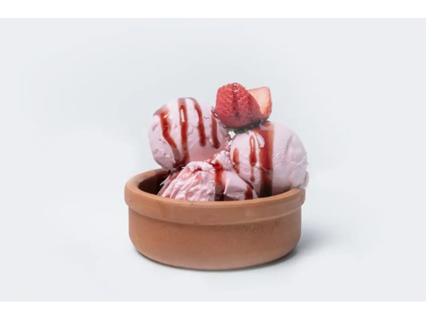 ايس كريم الفراولة - صغير