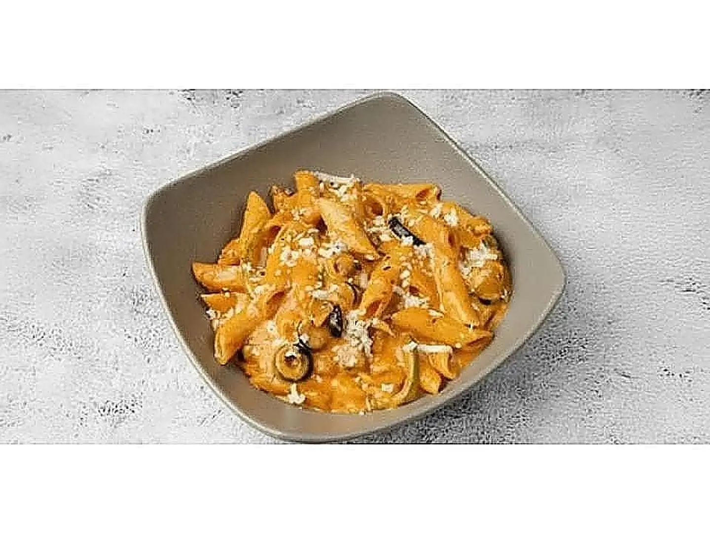 Pasta With Red Sauce And Chicken