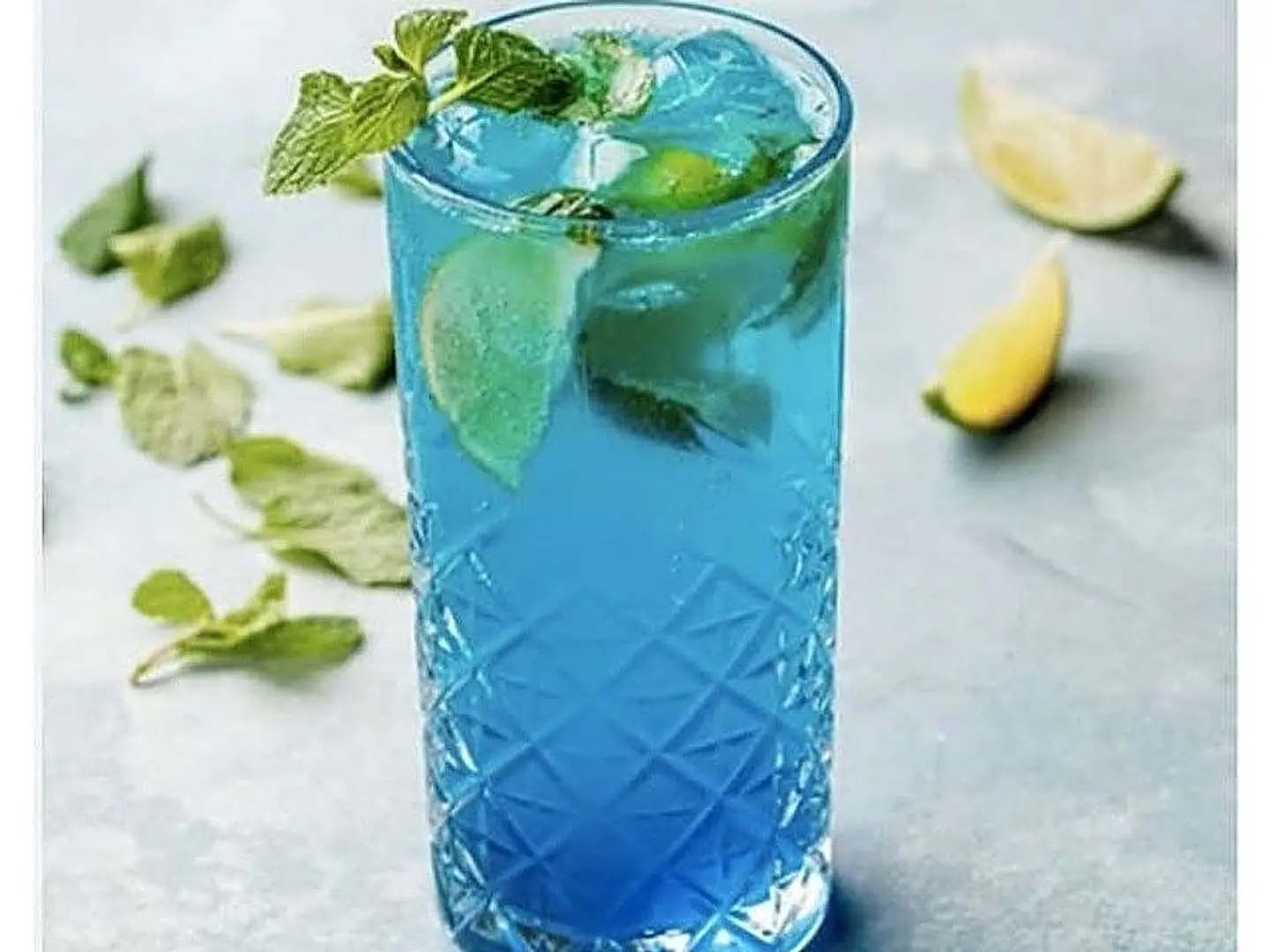 Blue Lagoon Mojito