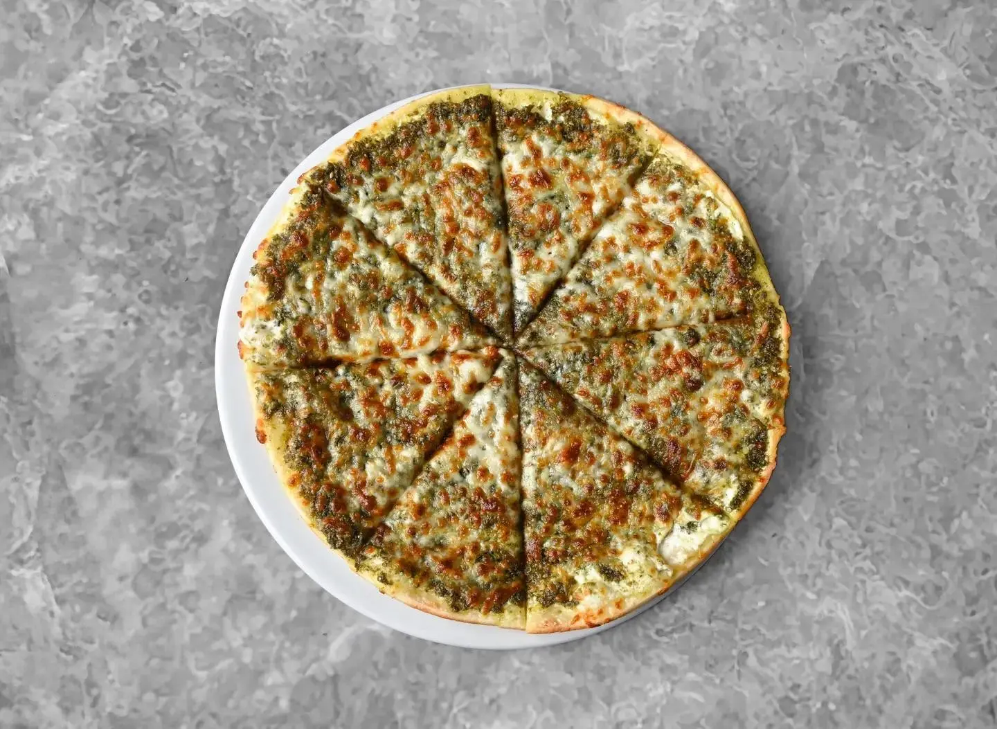 بيتزا مع زعتر