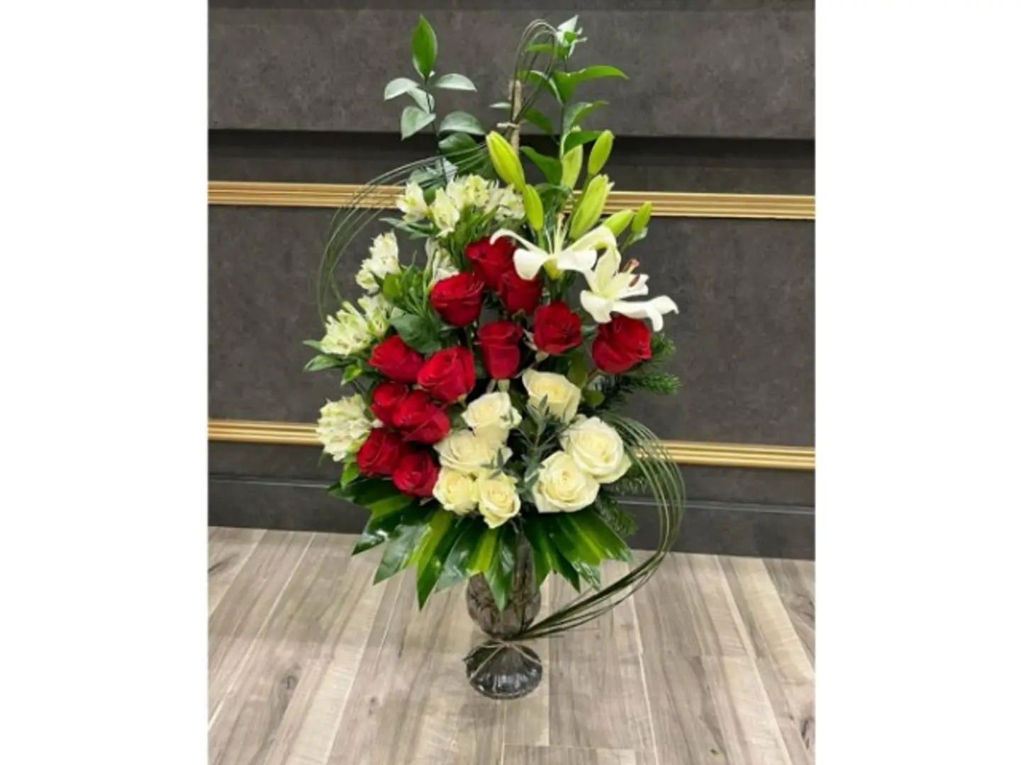 Elite Vase