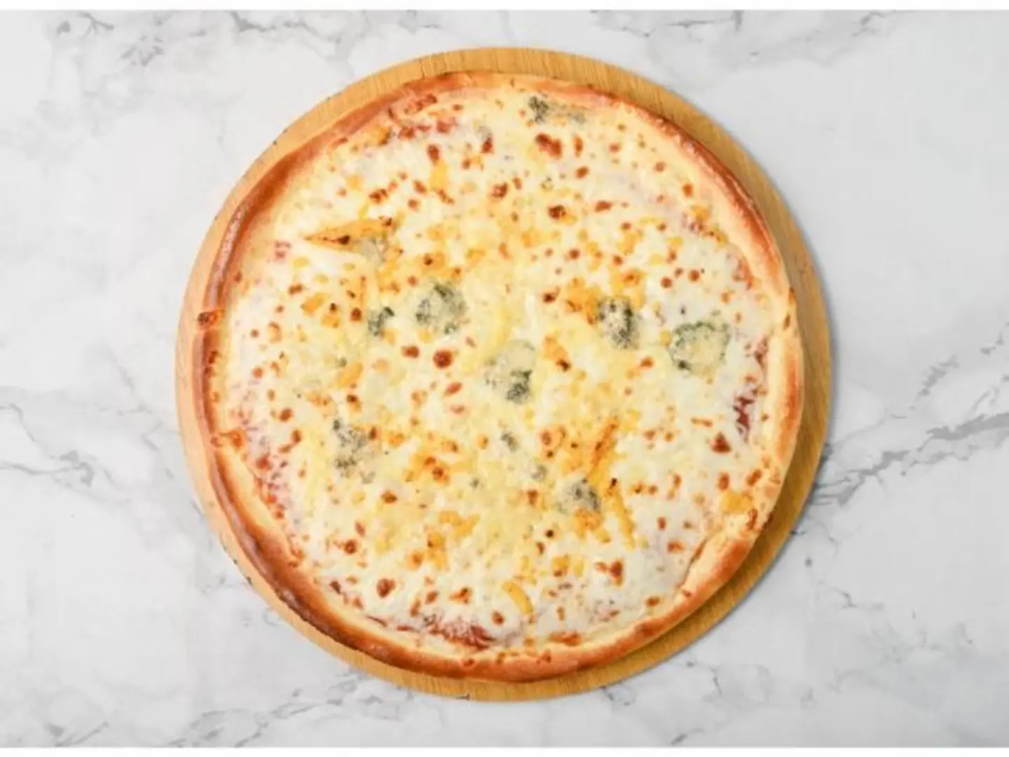 بيتزا مشكل جبن صغير