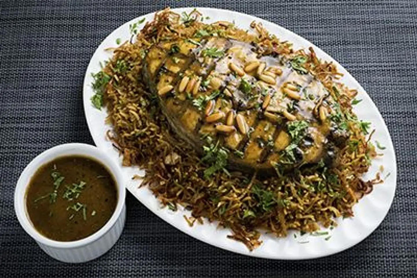 صيادية مع سمك الكنعد