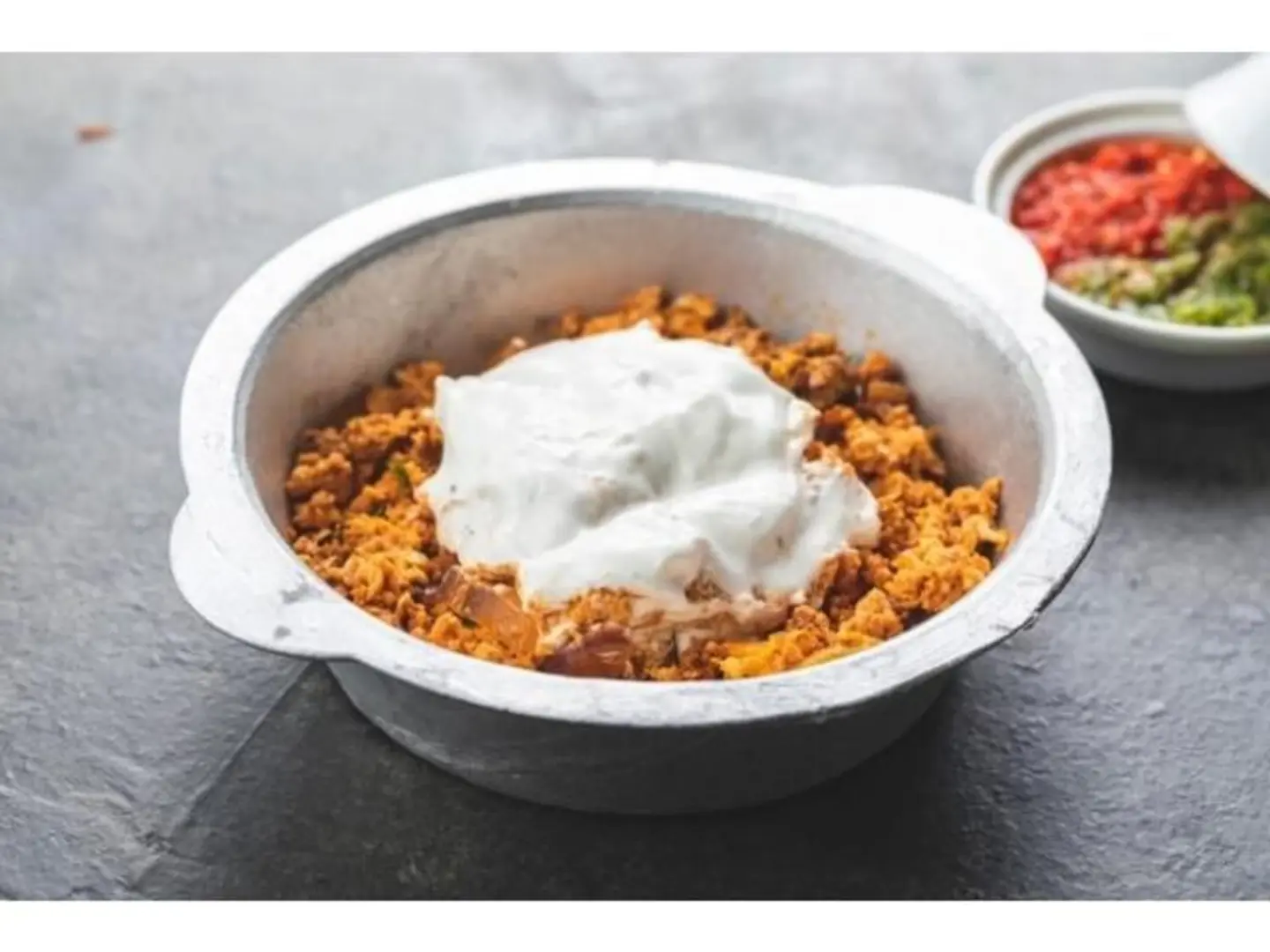 مقلقل دجاج جبن