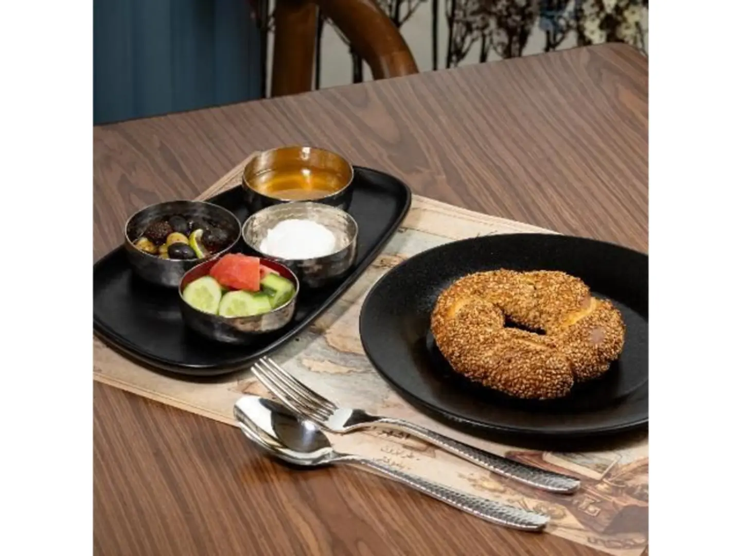 Small Breakfast Simit Olive