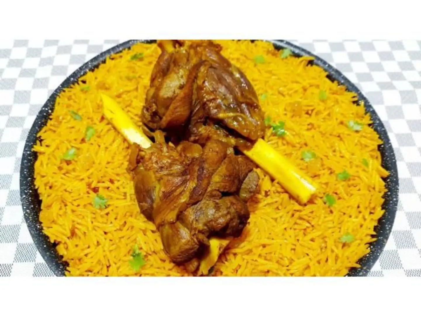 وجبة موزه فرن