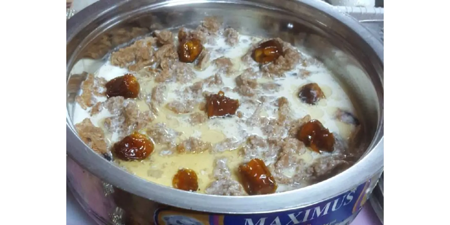 فته تمر و حليب