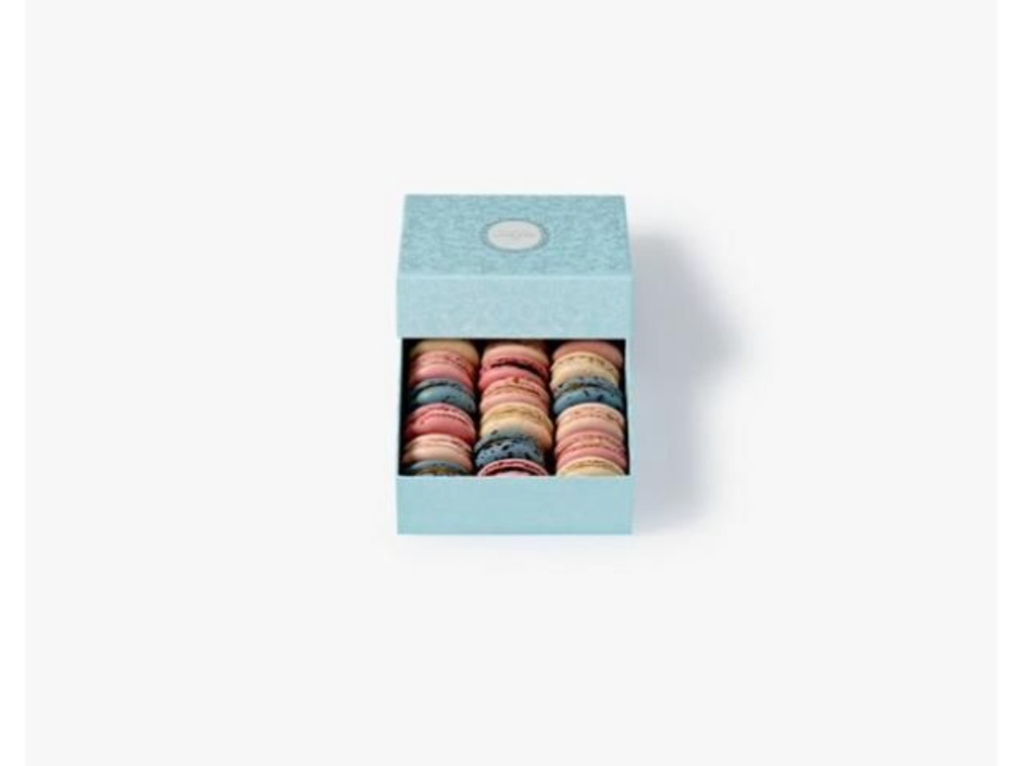 Blue Arabesque Macaron Box 18 Pieces