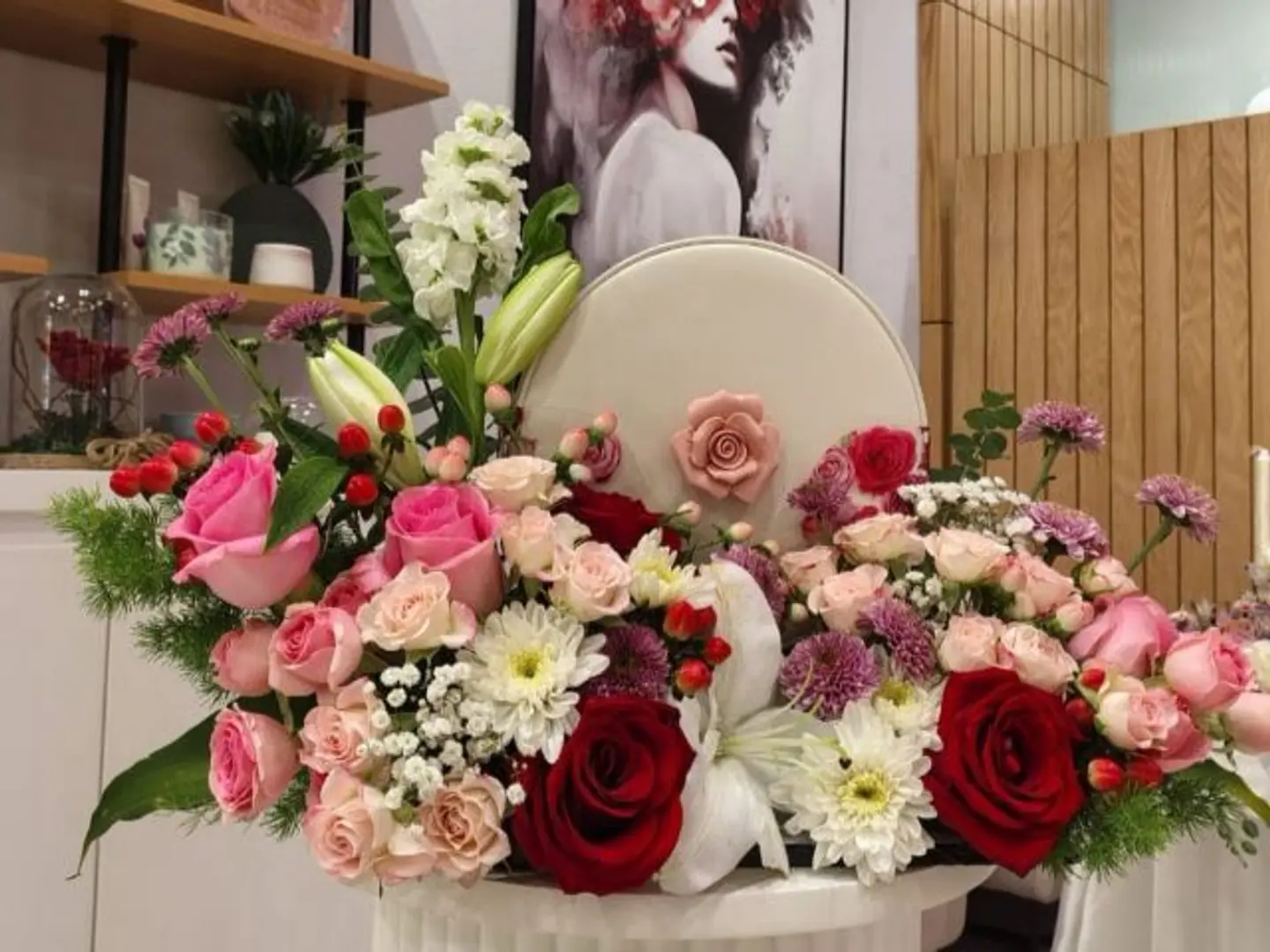 Roses Of Passion Stand