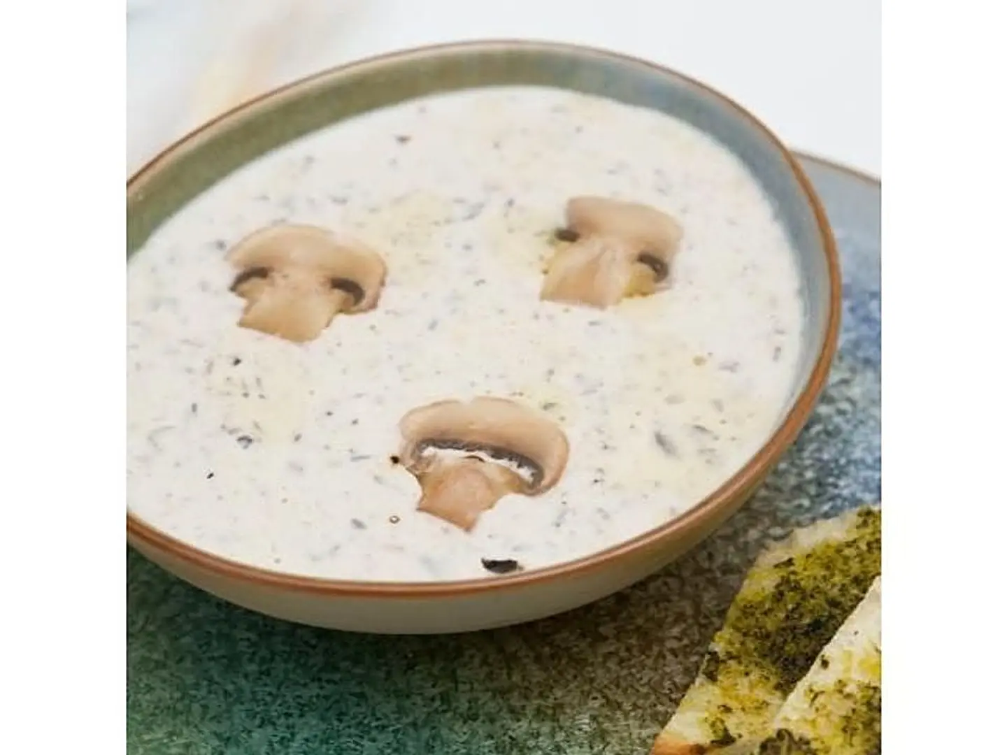 شوربة كريم الفطر